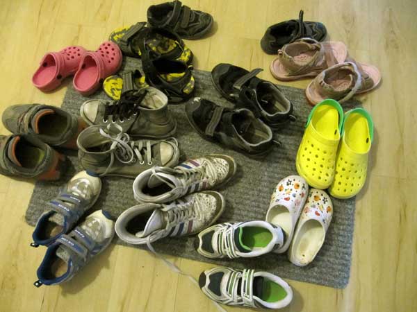 viele-Schuhe