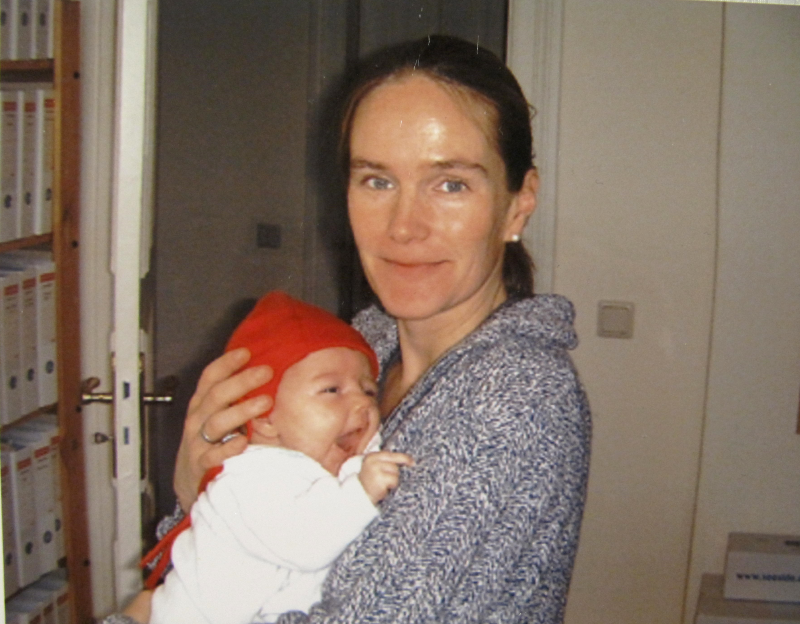 Bewerbungsfoto für das Praktikum bei Familie&Co, Hamburg im Spätherbst 2000